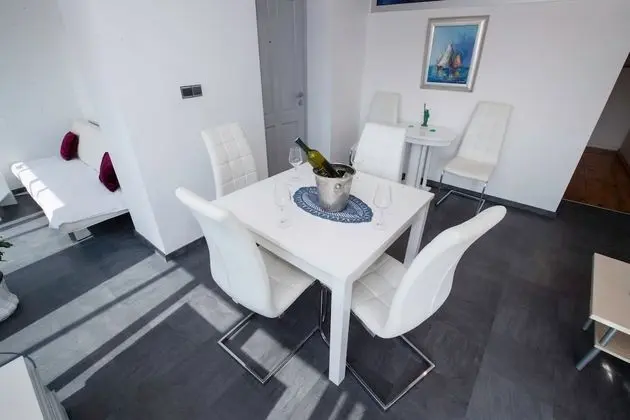 Apart Daire, 2 Yatak Odası (Four Tower)