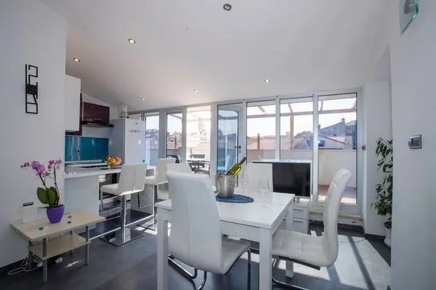 Apart Daire, 2 Yatak Odası (Four Tower)