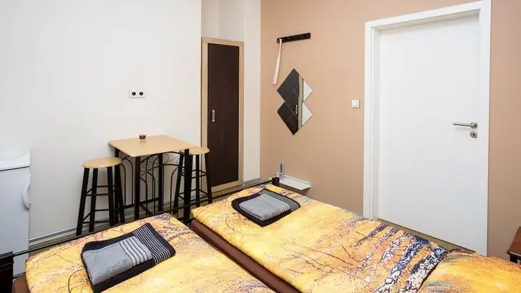 Classic Tek Büyük Yataklı Oda