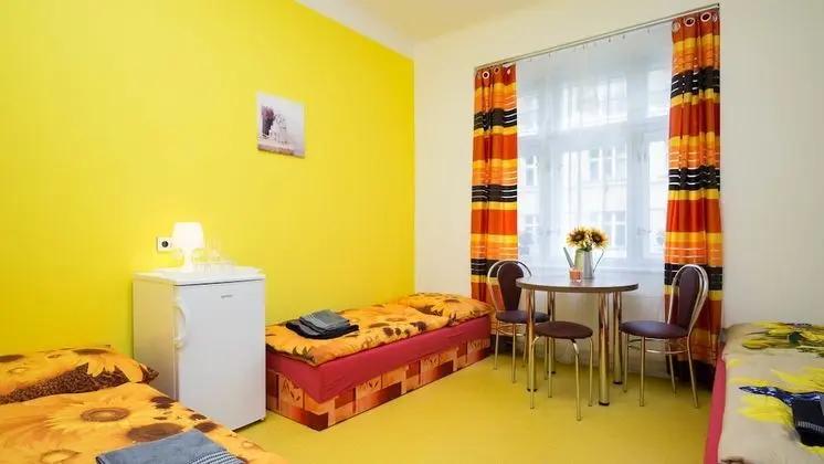 Classic Üç Kişilik Oda