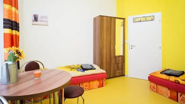 Classic Üç Kişilik Oda