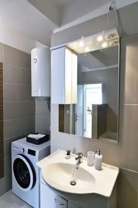 Apart Daire, 2 Yatak Odası, Balkon