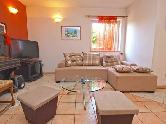 Apart Daire, 2 Yatak Odası (749/1748)