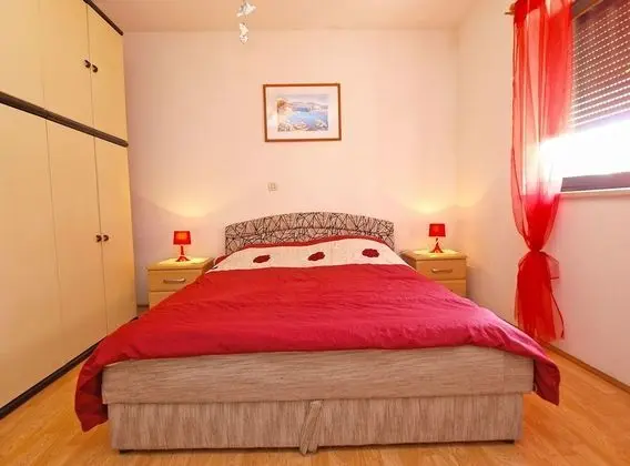 Apart Daire, 2 Yatak Odası (749/1748)