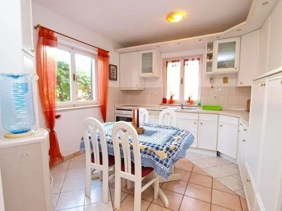 Apart Daire, 2 Yatak Odası (749/1748)