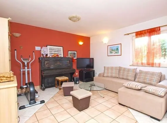 Apart Daire, 2 Yatak Odası (749/1748)