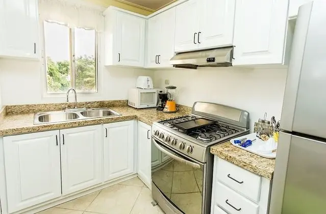 One Bedroom Apartment
