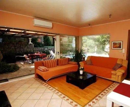 Apart Daire (Duplex Two-Bedroom Apartment)