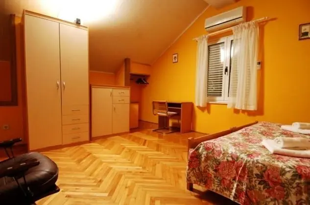 Apart Daire (Duplex Two-Bedroom Apartment)