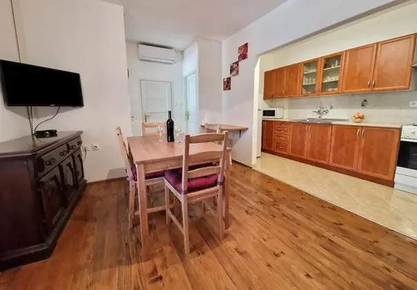 Apart Daire, 2 Yatak Odası, Balkon