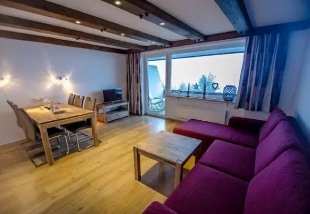 Apart Daire, Dağ Manzaralı