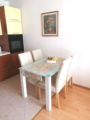 Apart Daire (Two Bedroom Apartment with Balcony)