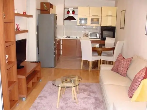 Apart Daire (Two Bedroom Apartment with Balcony)