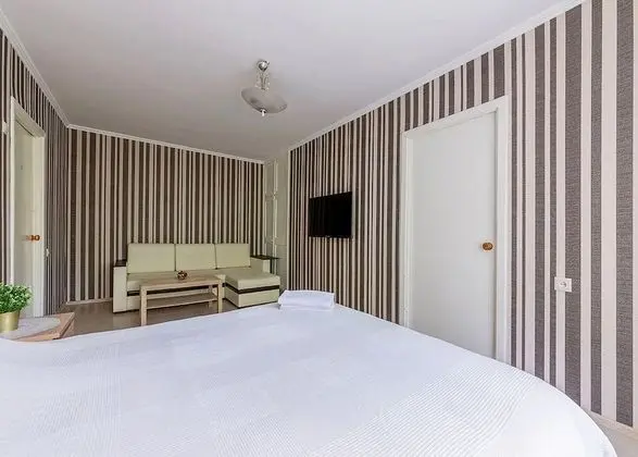 Tek Büyük Yataklı Oda