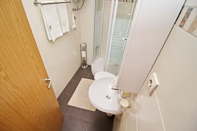 Stüdyo (Studio Apartment with Terrace and Par)