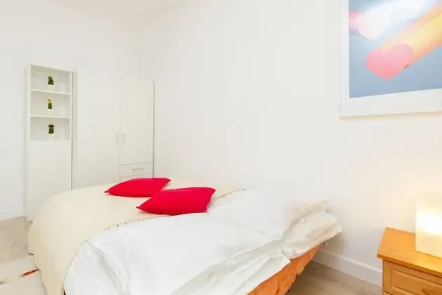 Apart Daire, 1 Yatak Odası, Balkon, Bahçe Manzaralı