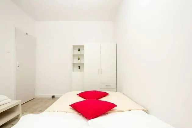 Apart Daire, 1 Yatak Odası, Balkon, Bahçe Manzaralı