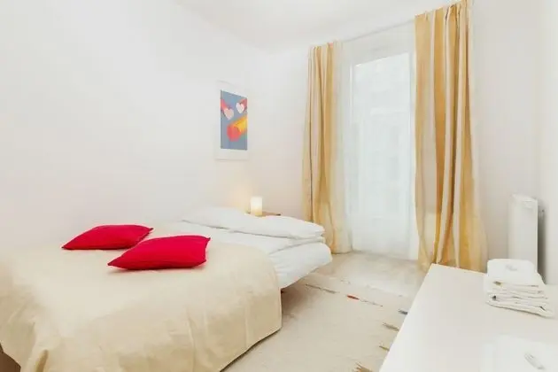 Apart Daire, 1 Yatak Odası, Balkon, Bahçe Manzaralı