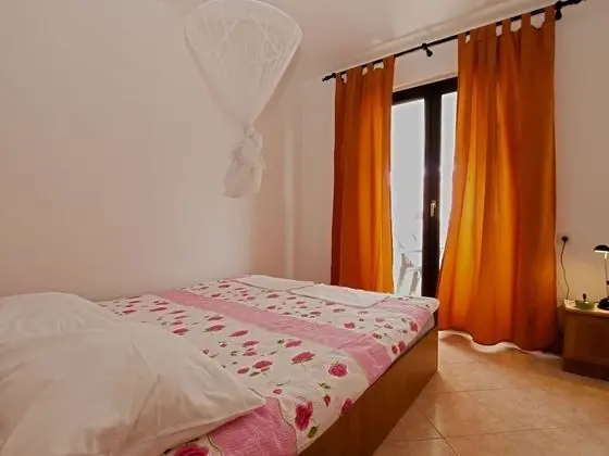 Apart Daire, 2 Yatak Odası (116/9643)