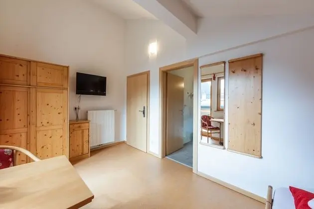 Tek Büyük Yataklı Oda, Balkon