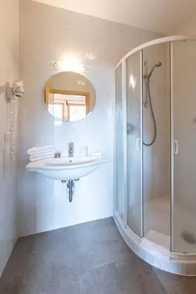 Tek Büyük Yataklı Oda, Balkon