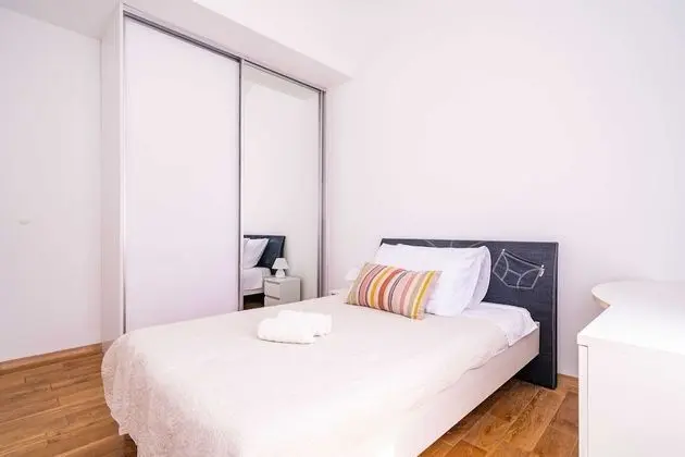 Apart Daire (Two Bedroom Apartment with Balcony)