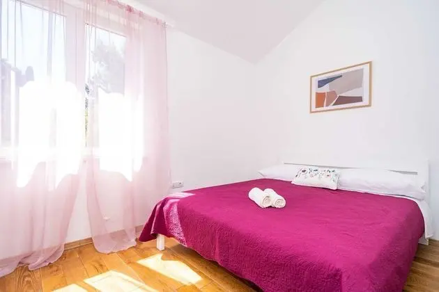 Apart Daire (Two Bedroom Apartment with Balcony)