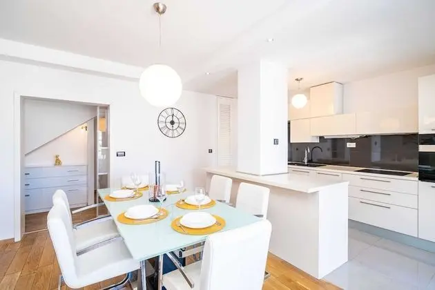 Apart Daire (Two Bedroom Apartment with Balcony)