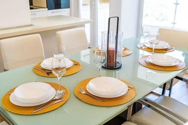 Apart Daire (Two Bedroom Apartment with Balcony)