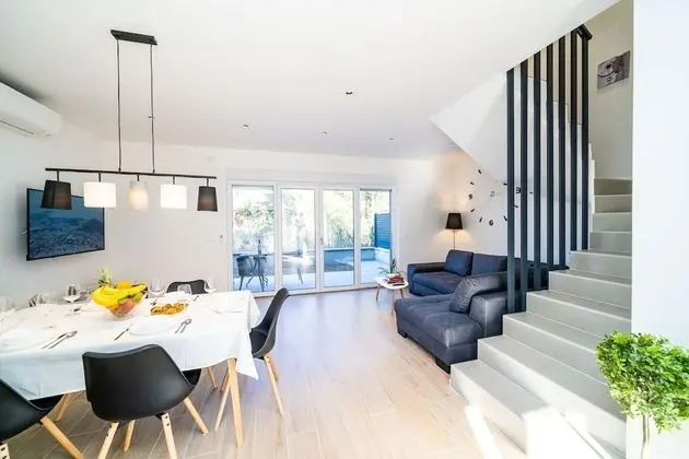 Apart Daire (Three Bedroom Apartment with Terrace)