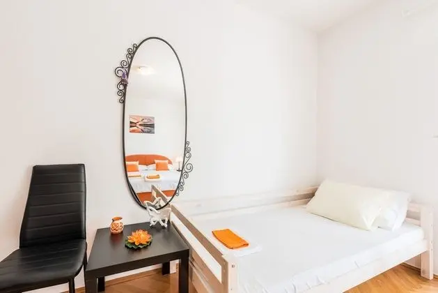 Apart Daire (Two Bedroom Apartment with Balcony)