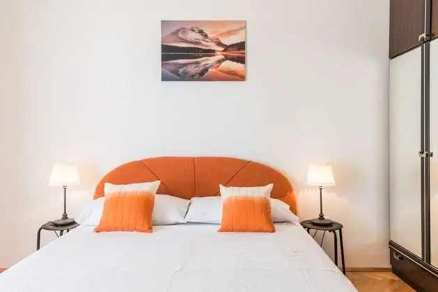 Apart Daire (Two Bedroom Apartment with Balcony)