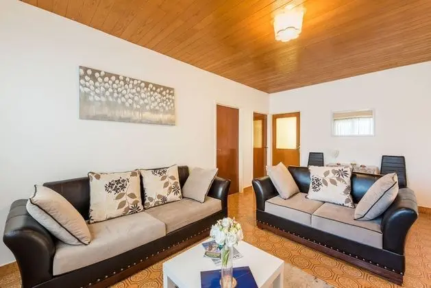 Apart Daire (Two Bedroom Apartment with Balcony)