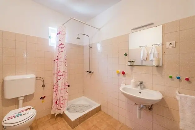 Apart Daire (Two Bedroom Apartment with Balcony)