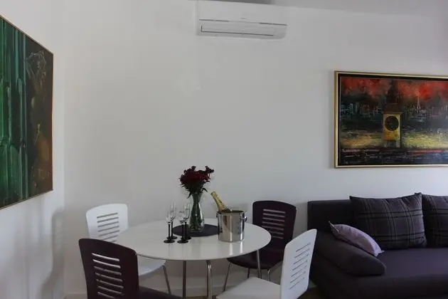 Exclusive Apart Daire, Deniz Manzaralı