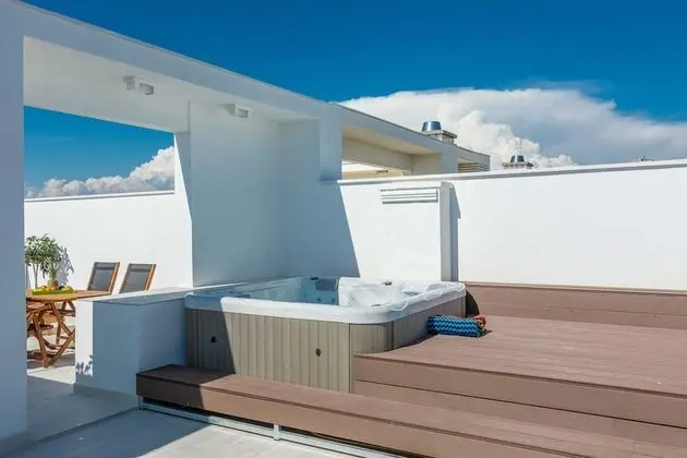 Luxury Apart Daire, Jakuzi