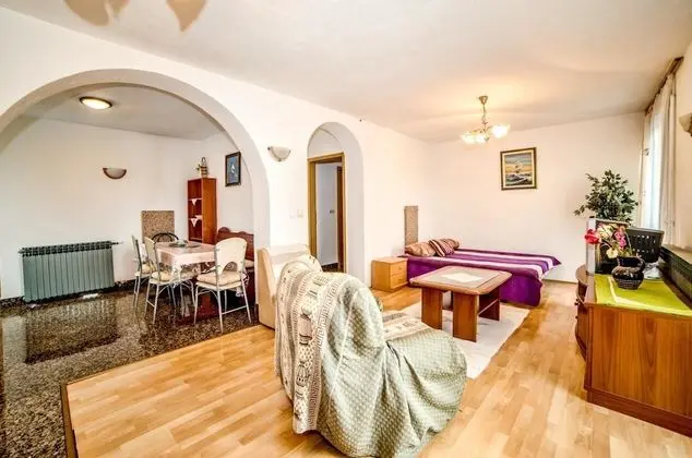 Apart Daire, 2 Yatak Odası (378/858)