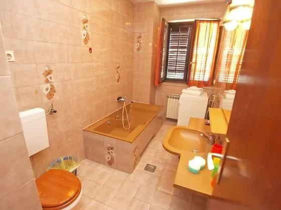 Apart Daire, 2 Yatak Odası (378/859)