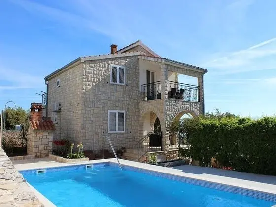 Apart Daire (Two Bedroom Apartment with Terrace an)