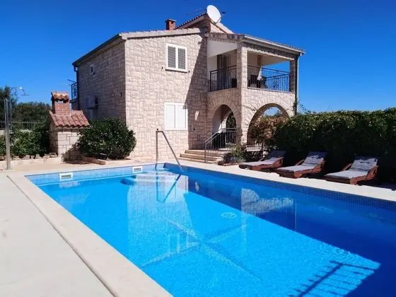 Apart Daire (Two Bedroom Apartment with Terrace an)
