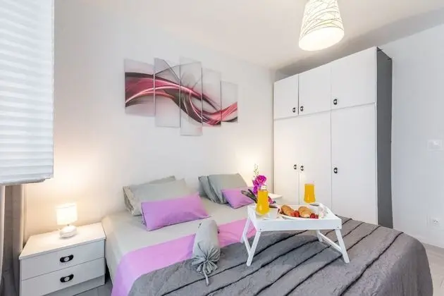 Apart Daire (Two Bedroom Apartment with Balcony)