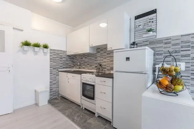 Apart Daire (Two Bedroom Apartment with Balcony)