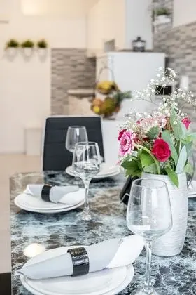 Apart Daire (Two Bedroom Apartment with Balcony)