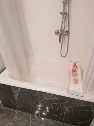 Apart Daire (Two Bedroom Apartment with Balcony)