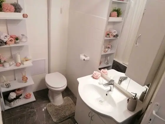 Apart Daire (Two Bedroom Apartment with Balcony)