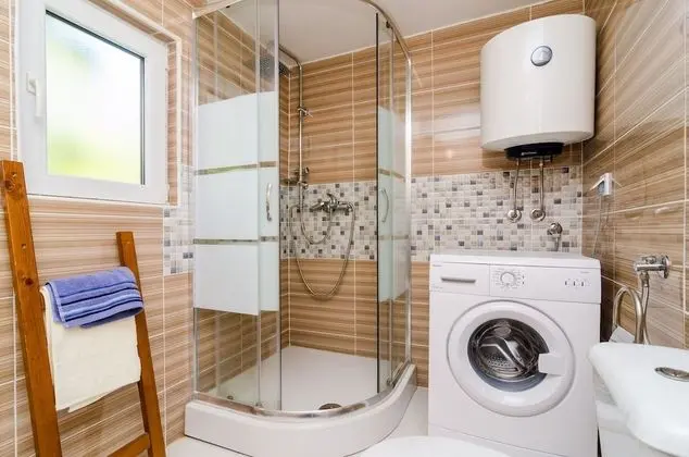 Apart Daire (One Bedroom Apartment with Balcony an)