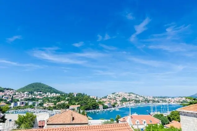 Apart Daire (One Bedroom Apartment with Balcony an)