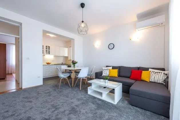 Standard Apart Daire, 3 Yatak Odası, Balkon, Kısmi Manzaralı