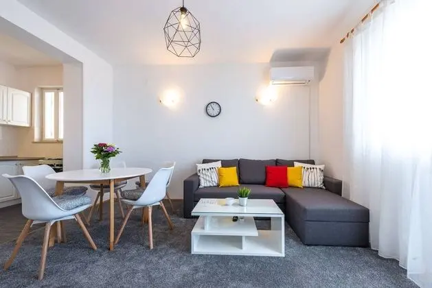 Standard Apart Daire, 3 Yatak Odası, Balkon, Kısmi Manzaralı