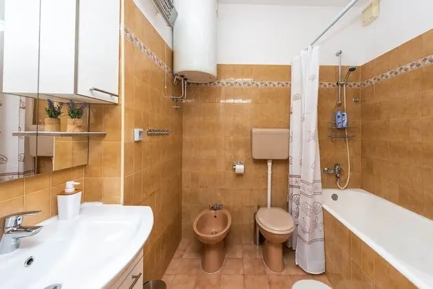 Standard Apart Daire, 3 Yatak Odası, Balkon, Kısmi Manzaralı